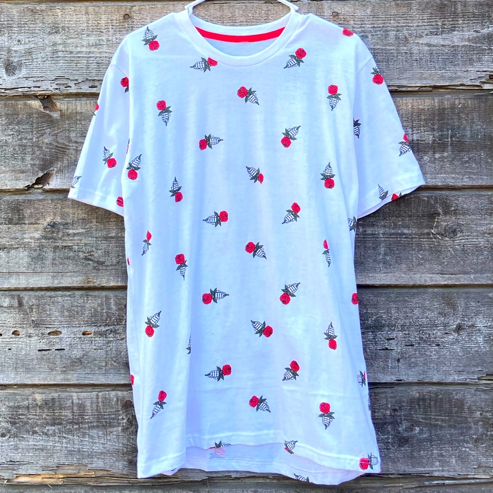 Eighty Eight Mens Large T Shirt Brand New With Tags NWT Rose Print Street Gear